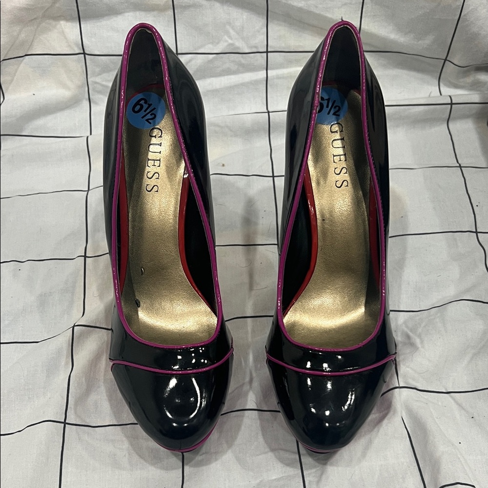 GUESS Glossy Black Heels with Pink Trim